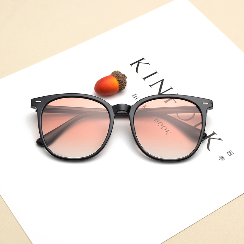 Occhiali da sole TR90 quadrati polarizzati oversize alla moda 