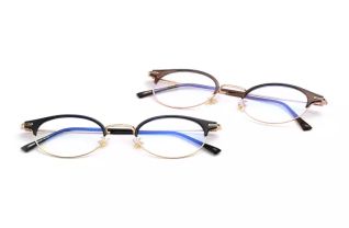 Uso corretto degli occhiali con montatura in metallo