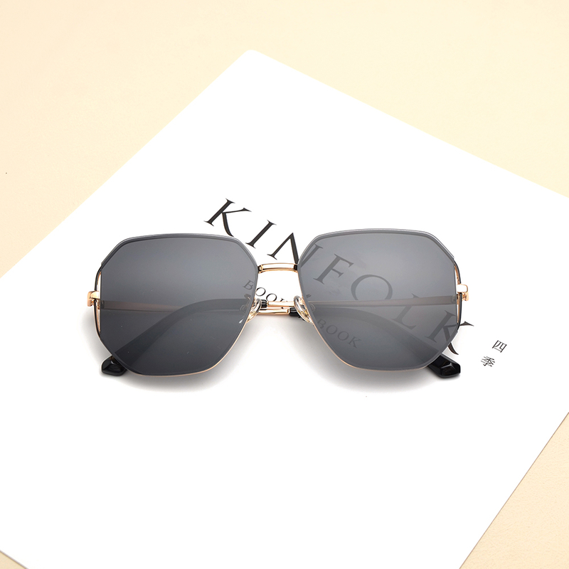 Occhiali da sole oversize moda full frame gradualmente in metallo